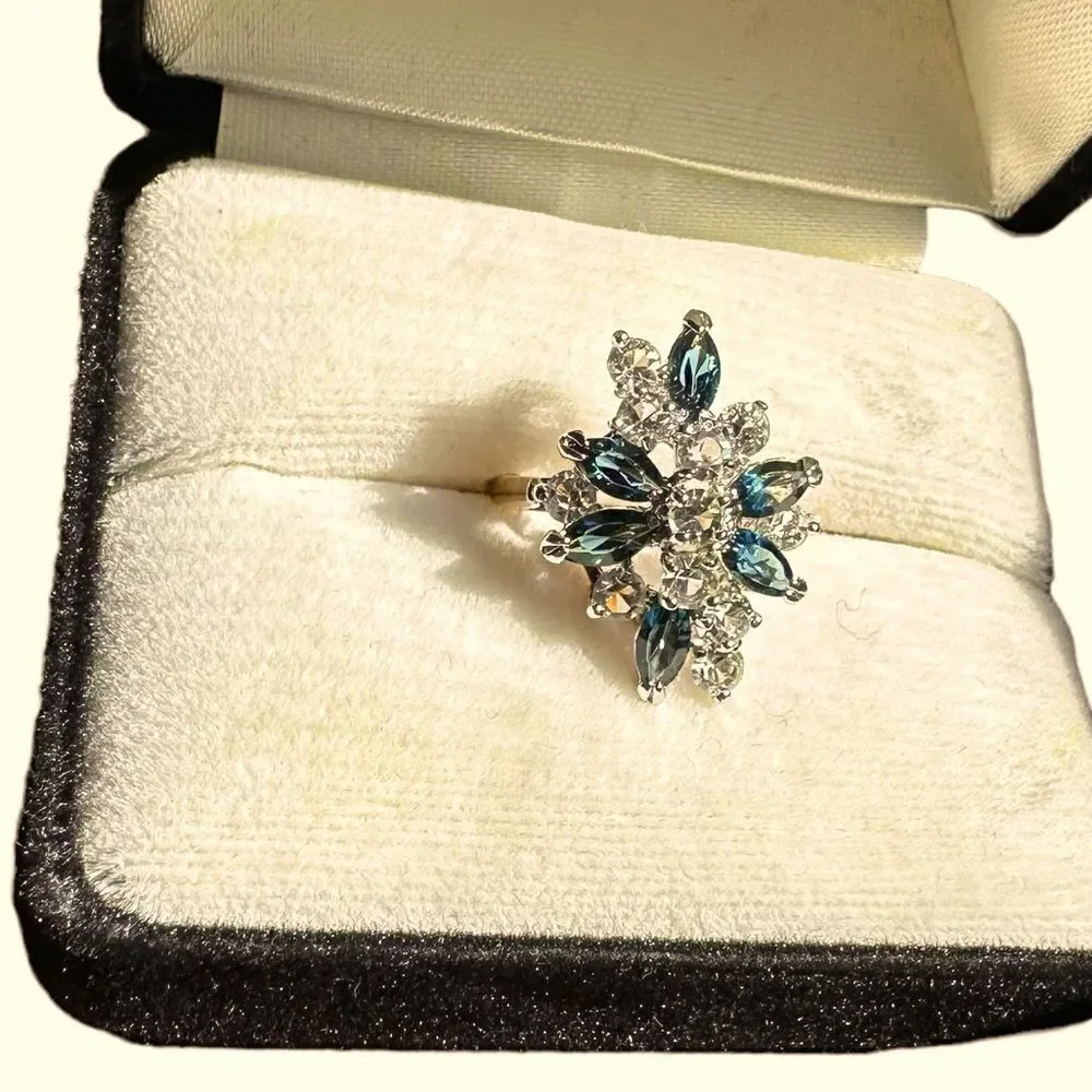 Vintage 18KT HGF Gold Sapphire blue gemstone and CZ cocktail ring Size 8-8.5
